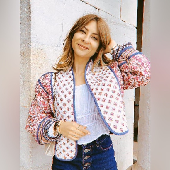 botique Jackets & Blazers - Women's Cropped Puffer Cardigan Floral Printed Open Front Reversible SMALL
